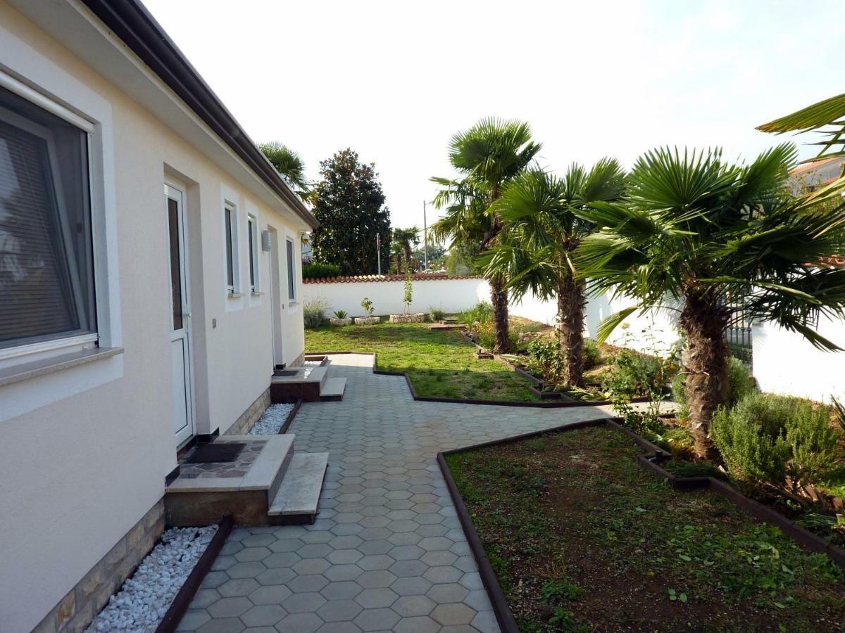 Palme Villa Poreč Exteriör bild