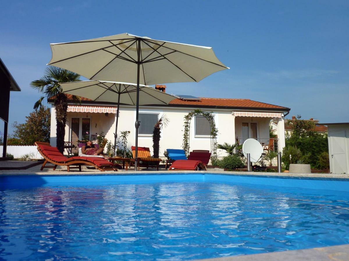 Palme Villa Poreč Exteriör bild